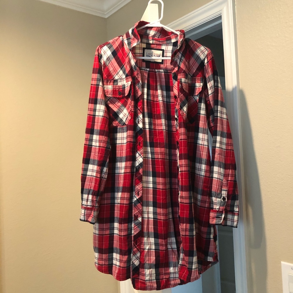 Long sleeved flannel patterned shirt
